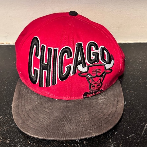 Chicago Bulls New Era Hardwood Classics Red SnapBack Hat - Picture 1 of 6